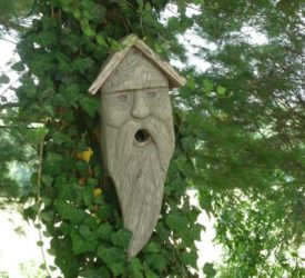 Carving-by-Glorias-husband-Frank