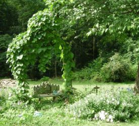 Fairy-Garden-bench-arbor